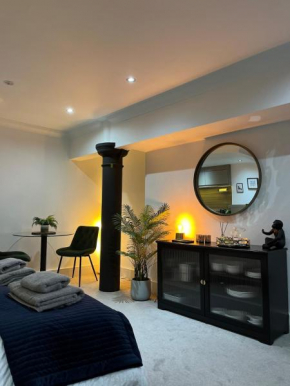 City Centre Riverside Apartment